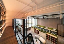 Arc 380 (D8), Office #626832531